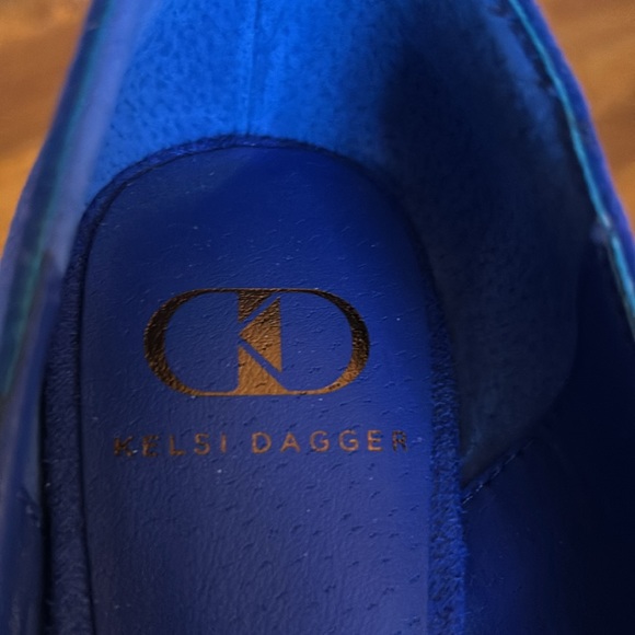 Kelsi Dagger Blue Suede Pointy Toe 2.5" Heels Pumps... Size: 7 1/2 .. NWOT - Picture 6 of 9